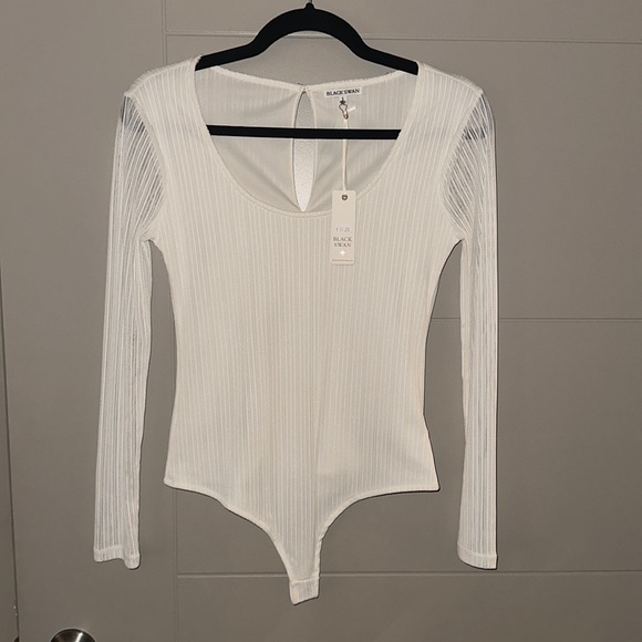 White body suit - Picture 1 of 3